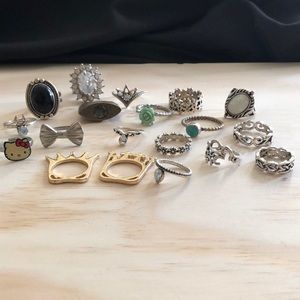 *Sold* Women’s lot of rings.